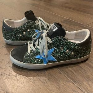 Golden Goose Superstar - like new.